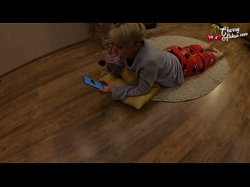 ❤️ Galna blondinen suger en enorm kuk och studsar på den - Analsex ❤ Fucking at porn sv.hentai-id-tv.ru