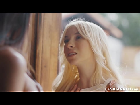 ❤️ Tjejen kommer hem några månader senare och slutar med att äta sin styvmors fitta. ❤ Fucking at porn sv.hentai-id-tv.ru